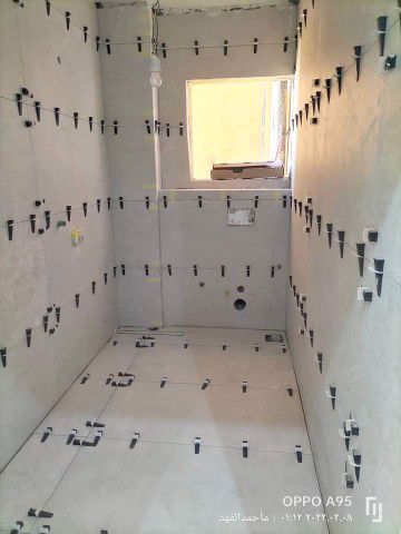 معلم بلاط مصرى تركيب سيراميك ورخام وبندوره وانتر لوك وكل ميخص البلاط فك وتركيب بفضل الله