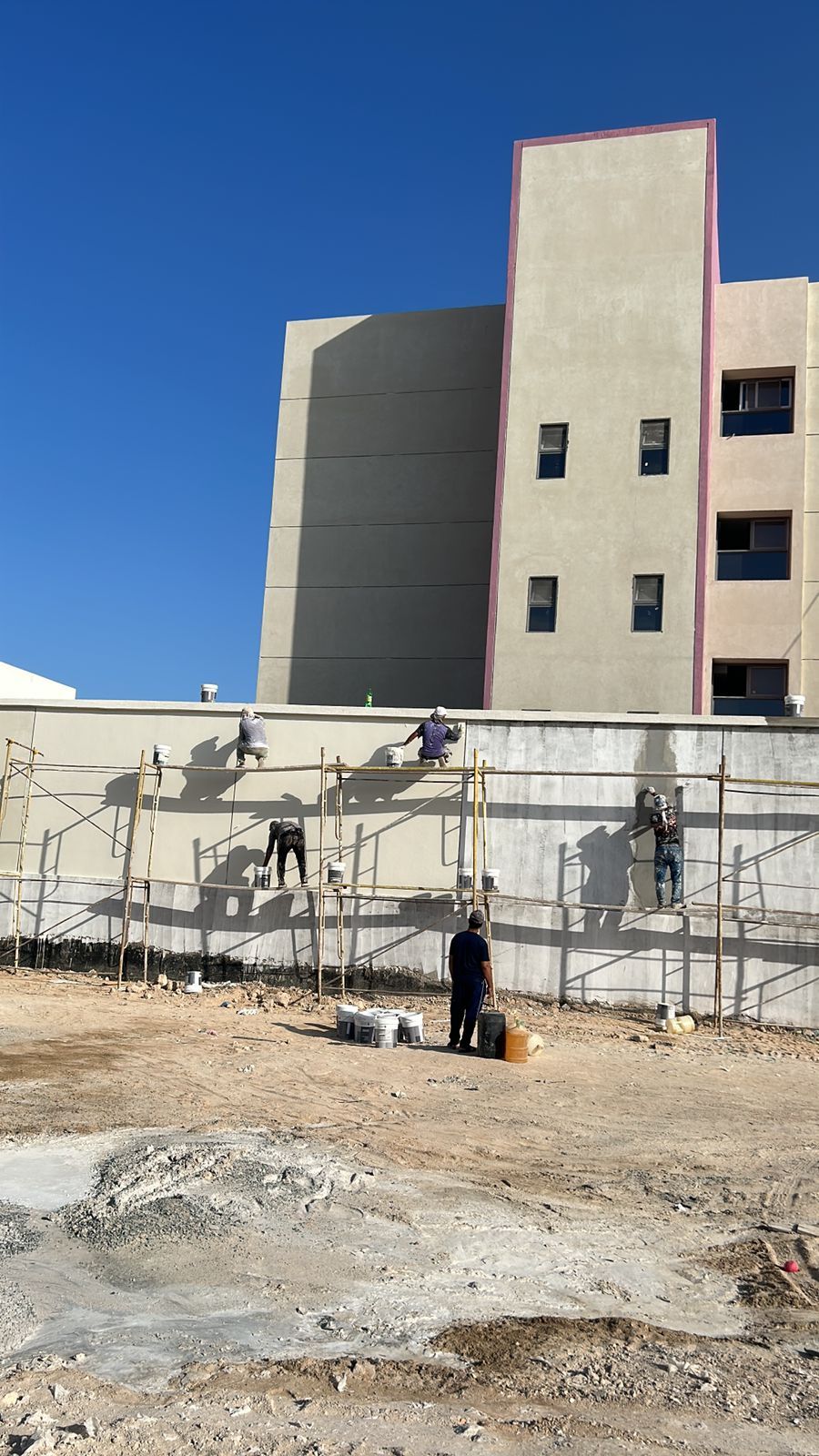 مقاول – واف للمقاولات العامة مقاولات خرسانات بناء تشطيبات ترميمات