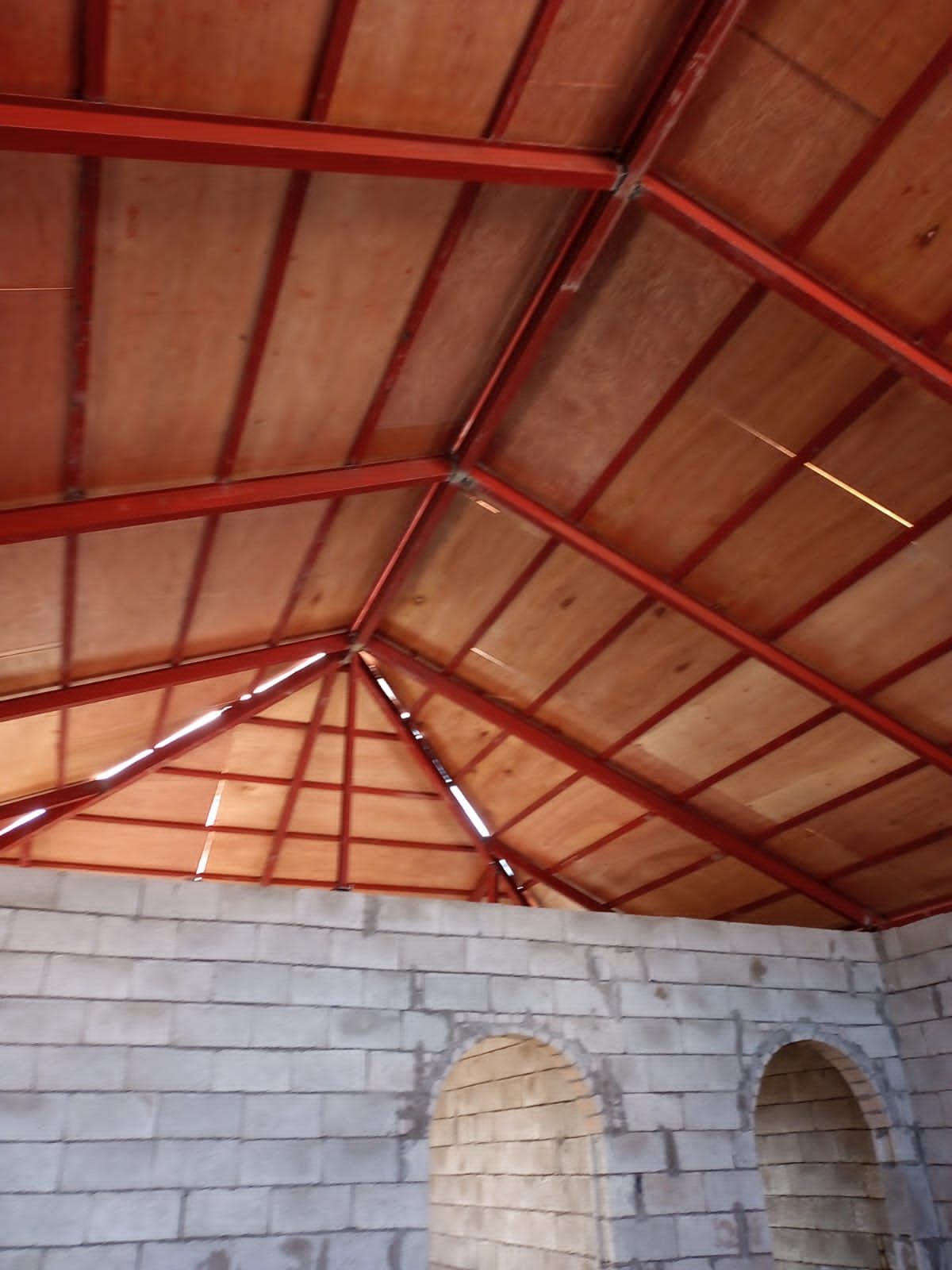 معلم قرميد وعوازل