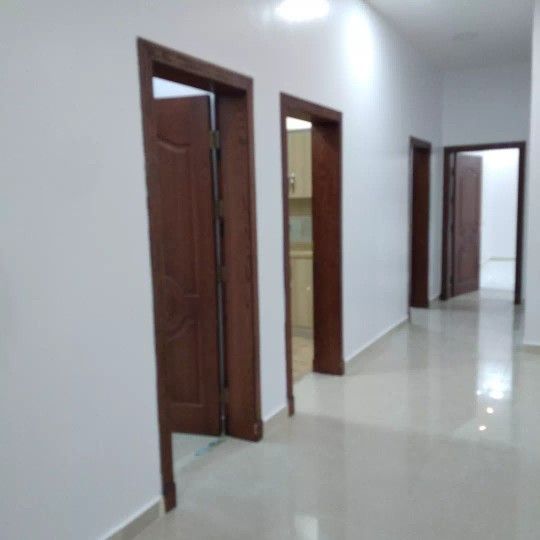 عوازل السطح واصباغ الدمام