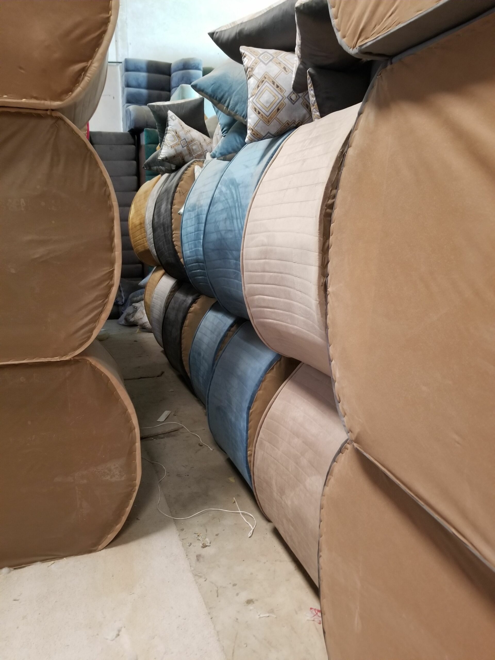 كنبات جديد في سعر المصنع جاهز وتفصال حسب الطلب يتو