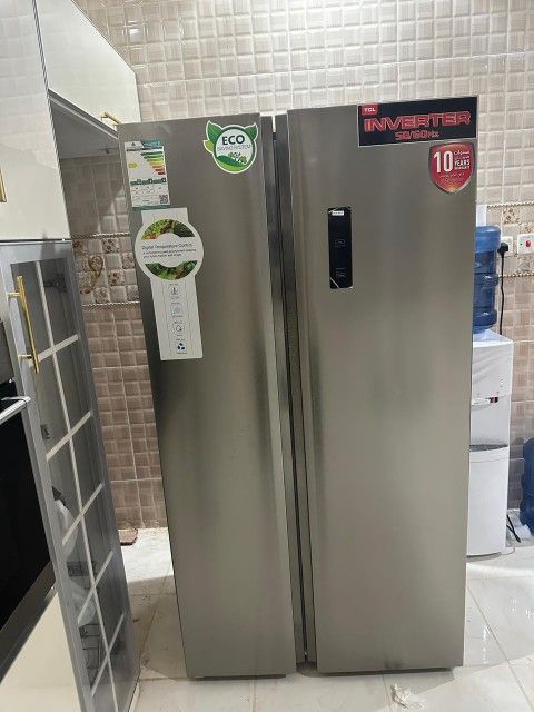 فني ومهندس تبريد وتكييف وصيانه الثلاجات بجميع انواعها