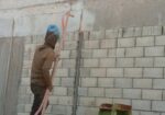 تنظيف وجهات الحجر وتخشين الخرسانة قبل اللياسا بالر