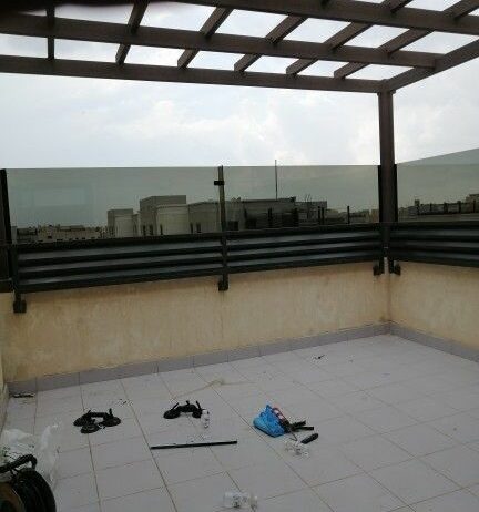 زجاج سكريت وصيانه الابواب