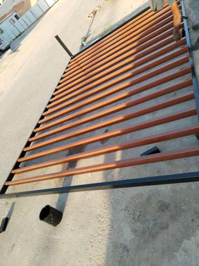 مظلات وسواتر وبرجولات الرياض