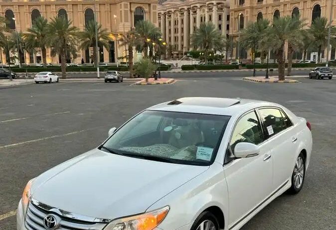 سيارات للبيع