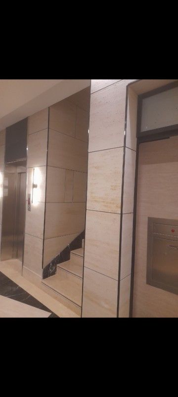 معلم تركيب صفائح حجري صفائح طيني داخلي او خارجي