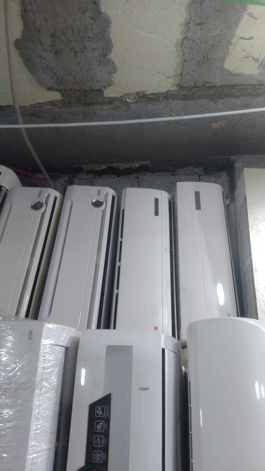 مكيفات اسبلت ودولابي ومخفي مستعمله شبه جديد مع الت