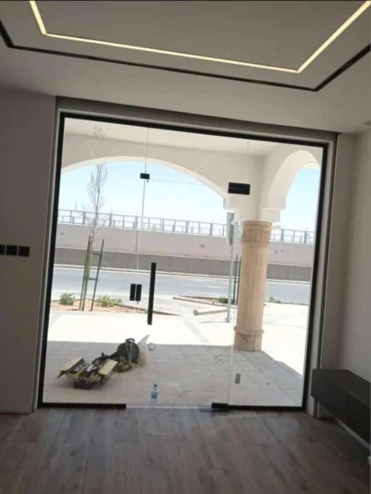 تركيب وتوريد زجاج سكريت ومرايا