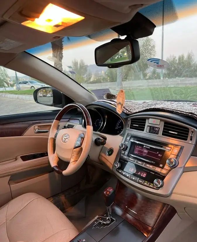 سيارات للبيع