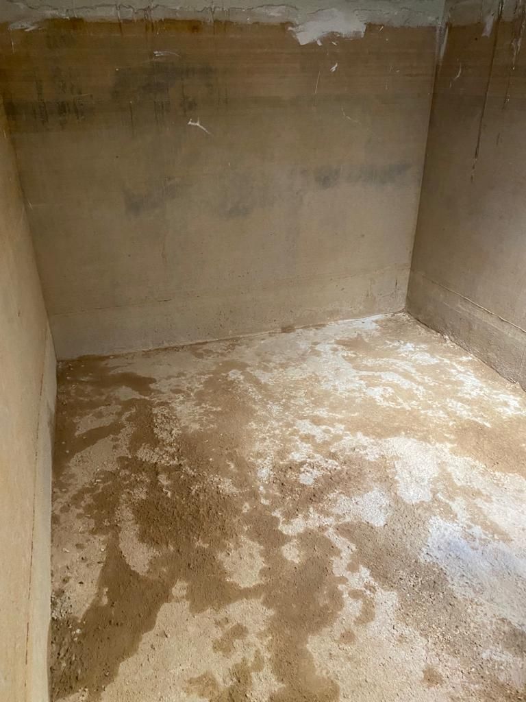 كشف تسربات المياه عوازل أسطح وخزانات بالرياض