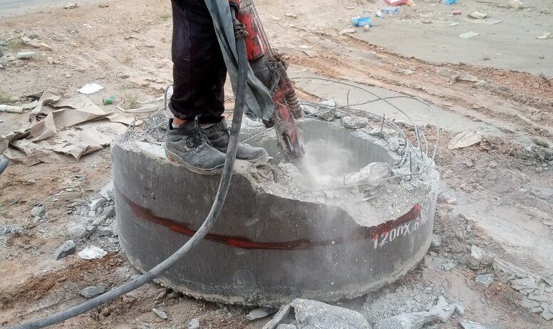 تنظيف وجهات الحجر وتخشين الخرسانة قبل اللياسا