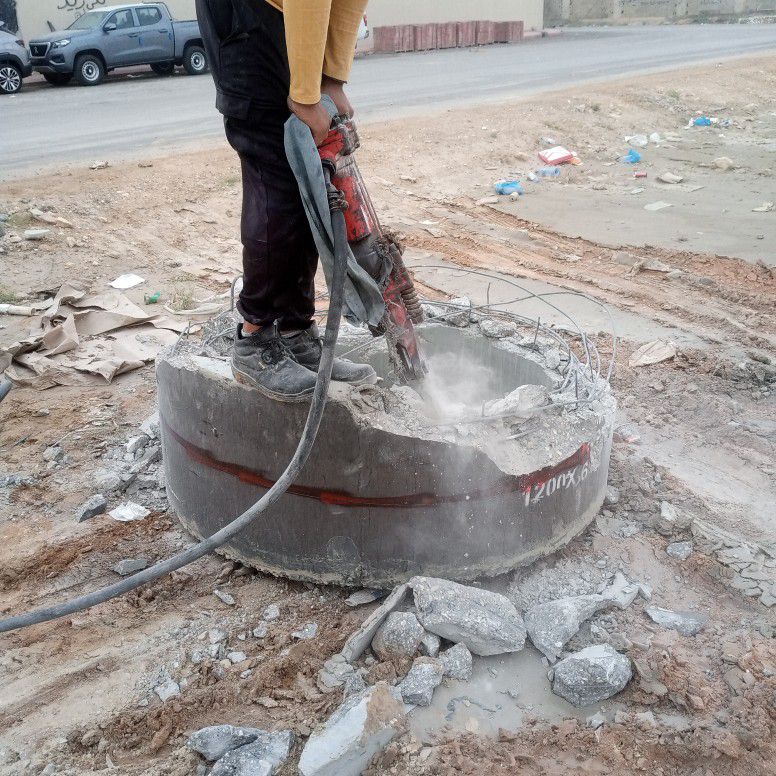 تنظيف وجهات الحجر وتخشين الخرسانة قبل اللياسا