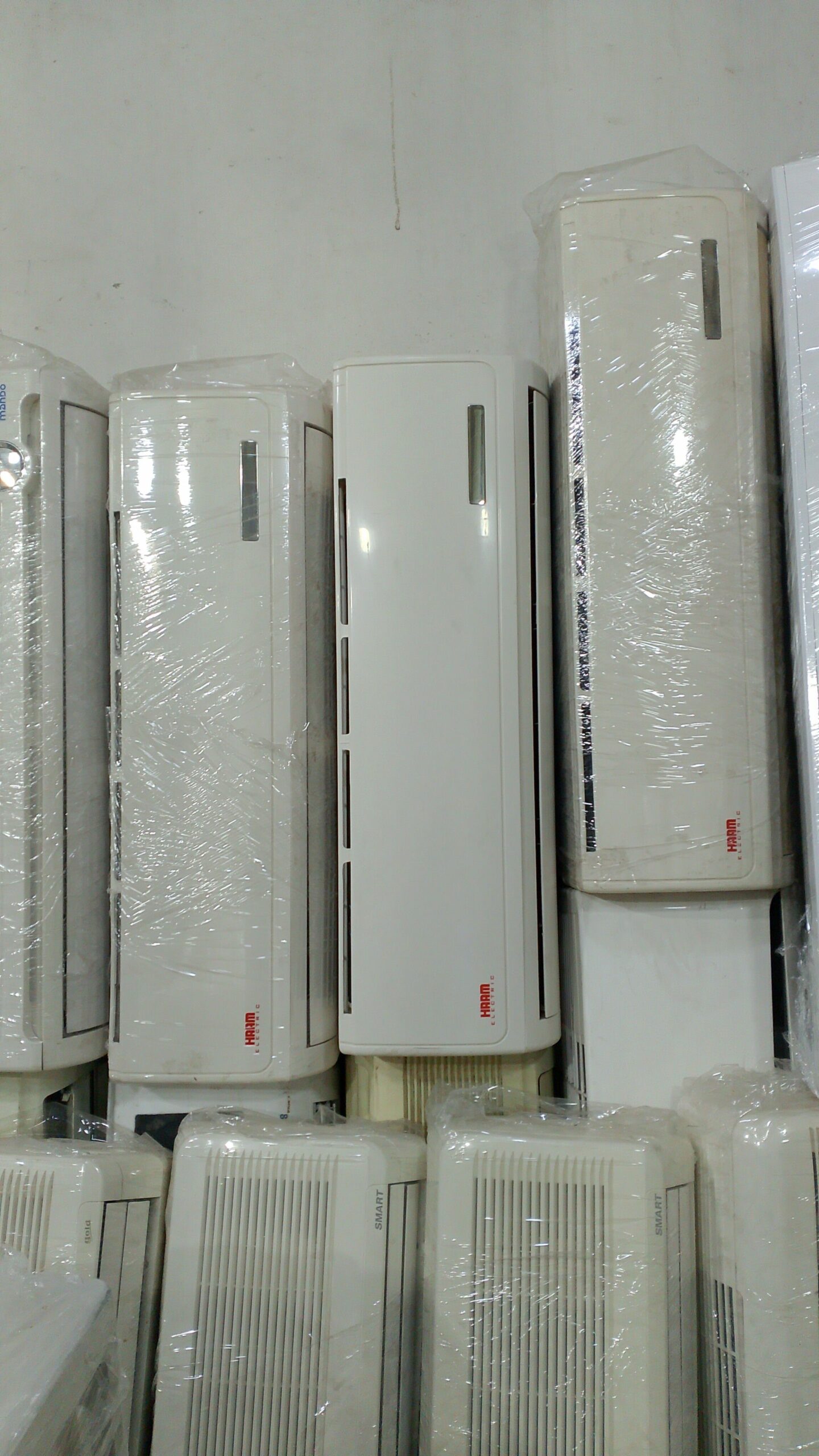 مكيفات اسبلت ودولابي ومخفي مستعمله شبه جديد مع الت