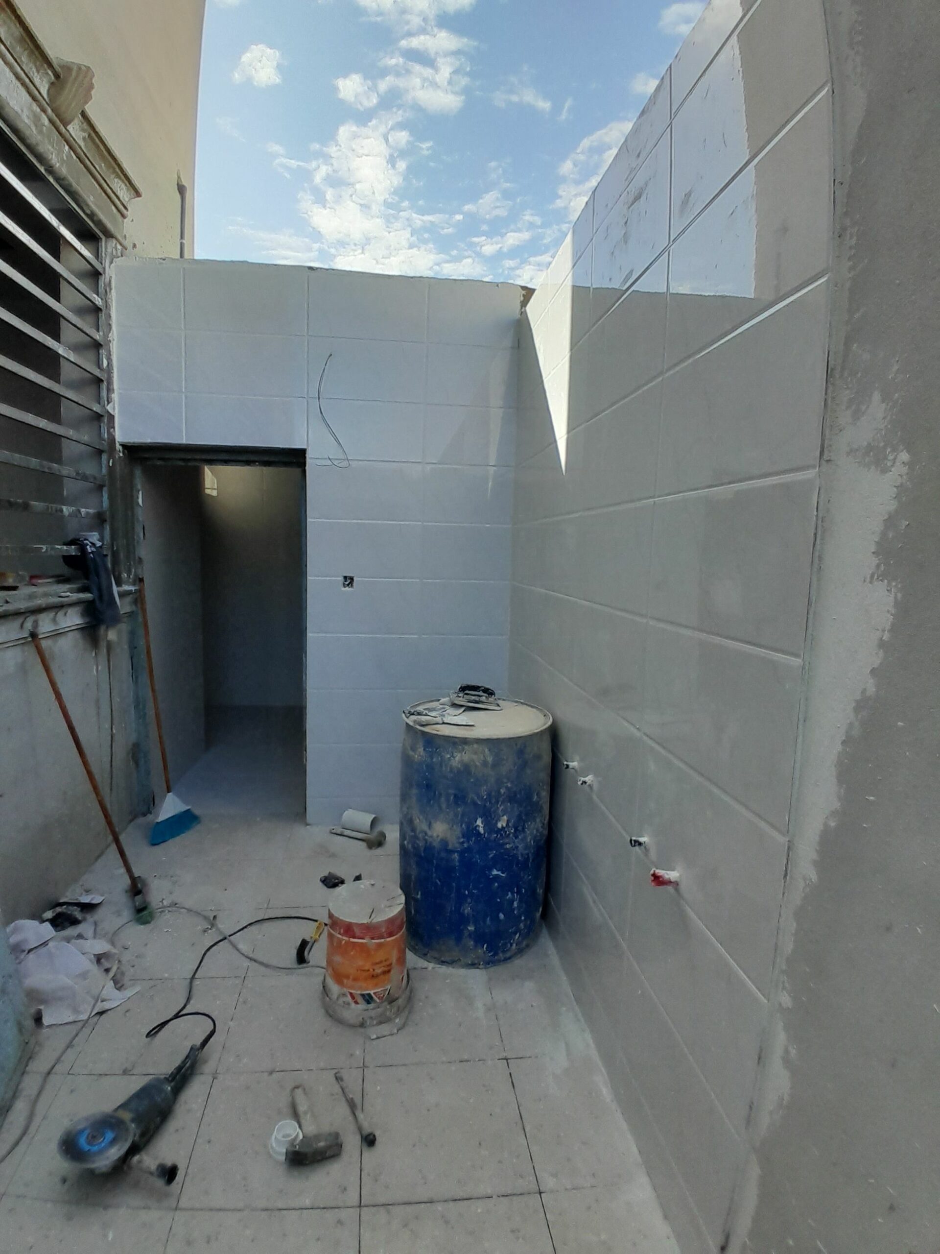 مبلط سراميك ورخام في ابهاء خميس احد رفيده