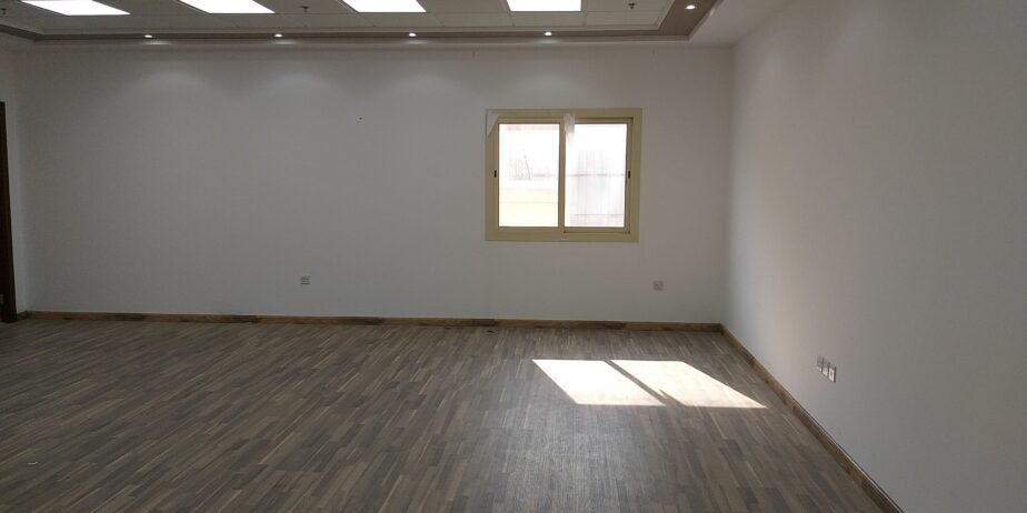 0568515528 معلم تركيب وتوريد باركيه خشب للارضيات ج