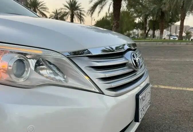 سيارات للبيع