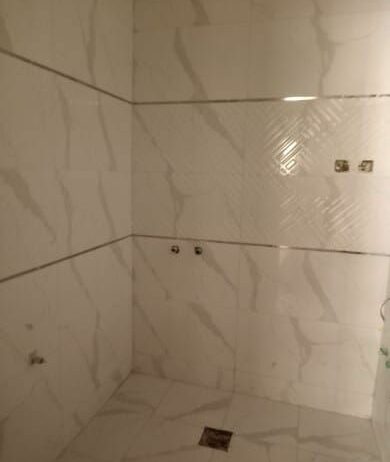 معلم بلاط شمال الرياض