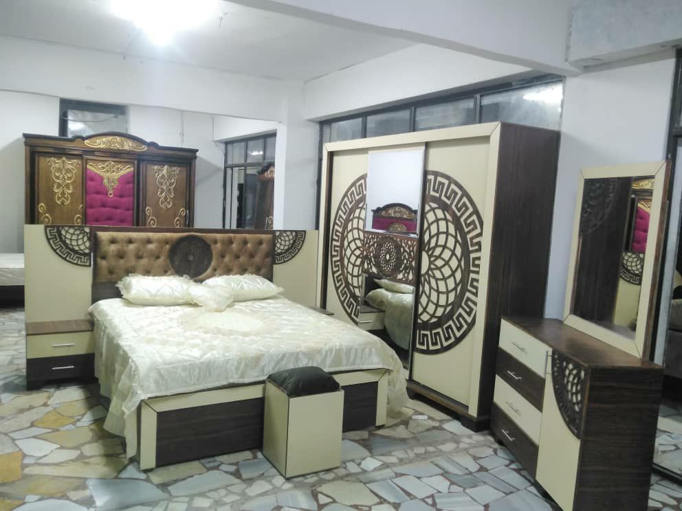 نجار فك وتركيب غرف نوم و مطابخ