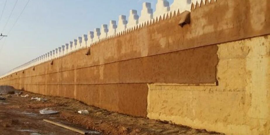 خدمات أعمال وتززين البيوت والمجالس التراثية وترميم