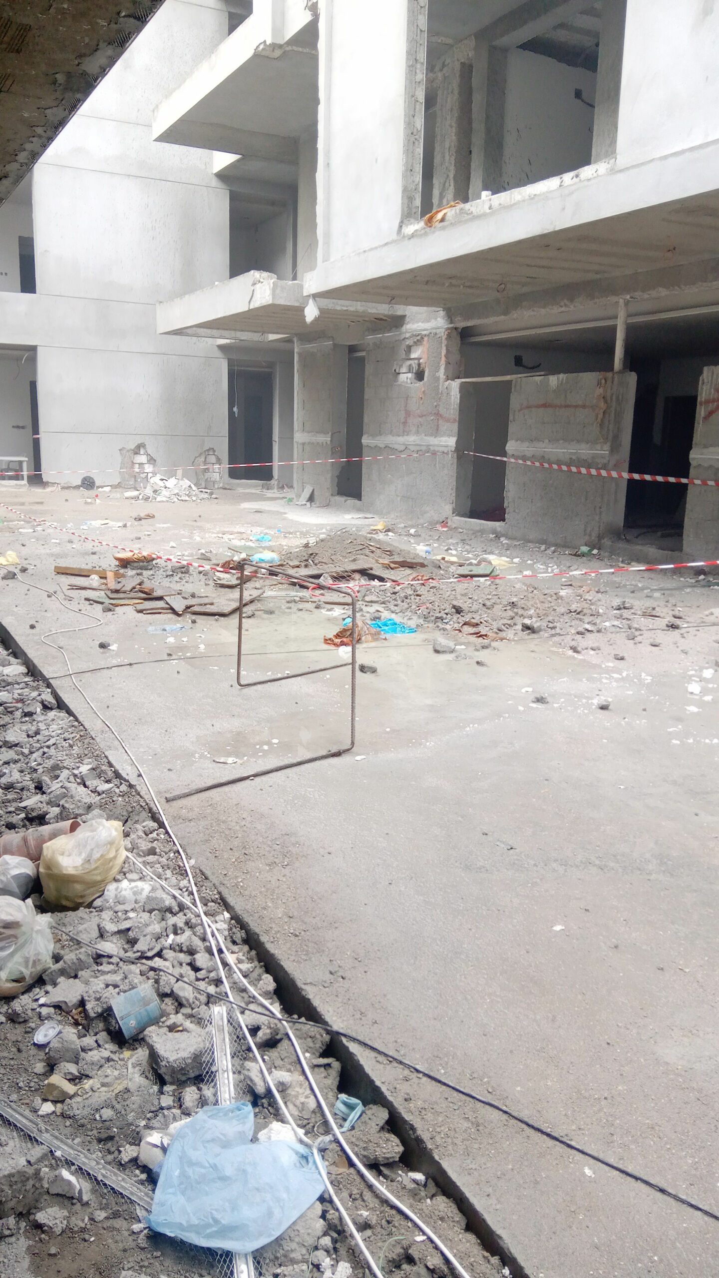 ضرب رمل تخشين الخرسانه تكسير حفر هدم المباني قص الخرسانه فتحات كور عمال يوميا ترحيل المخلافات