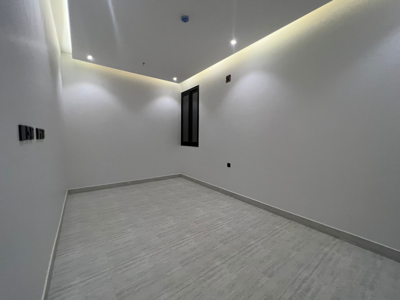 شقه للايجار بحي راقي