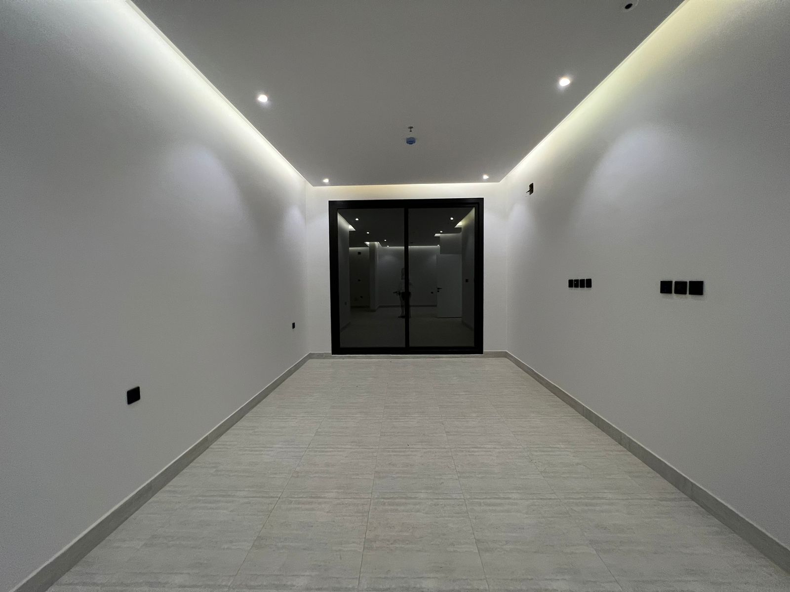 شقه للايجار بحي راقي