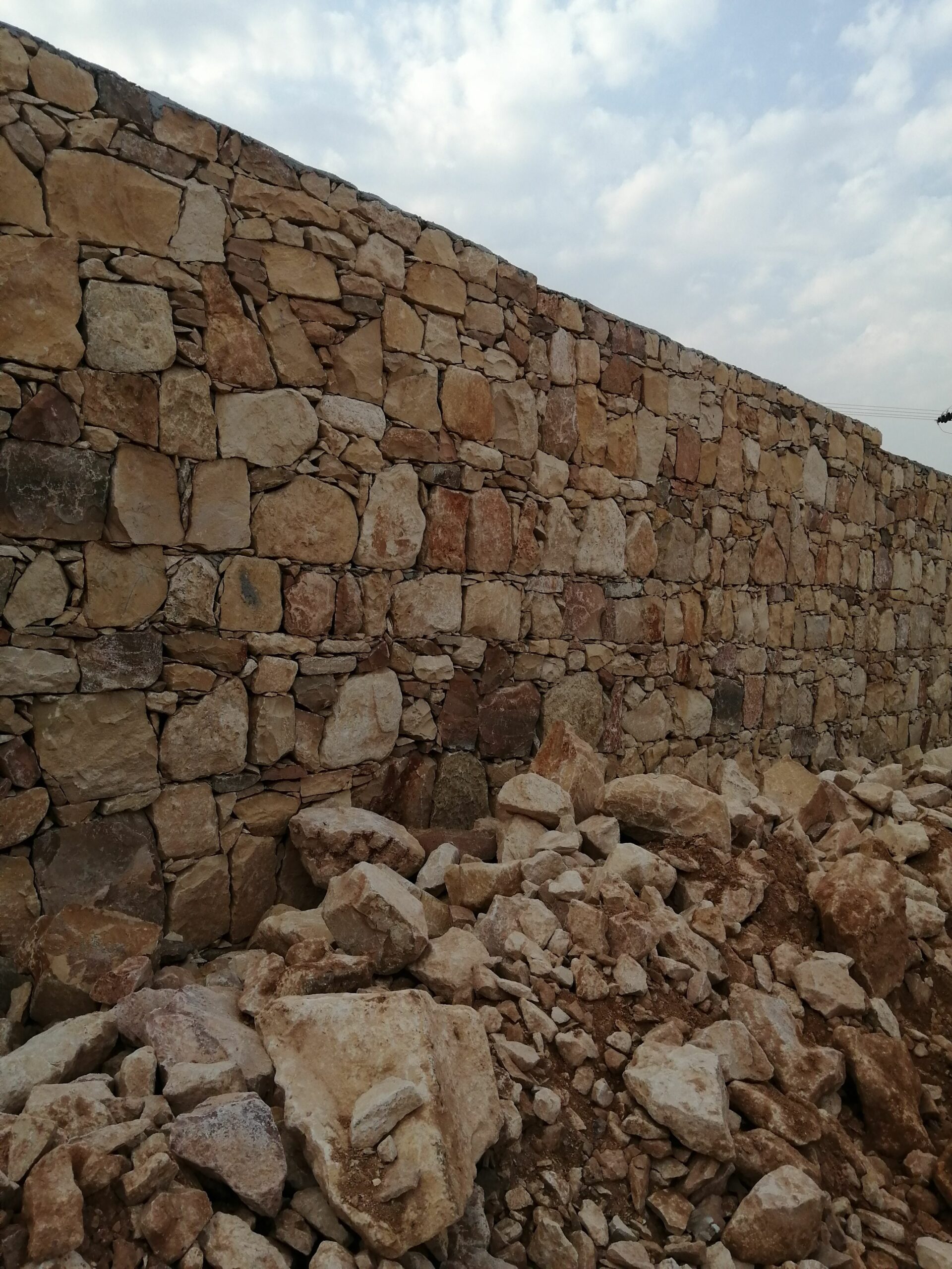 مقاول حجر ديكورات