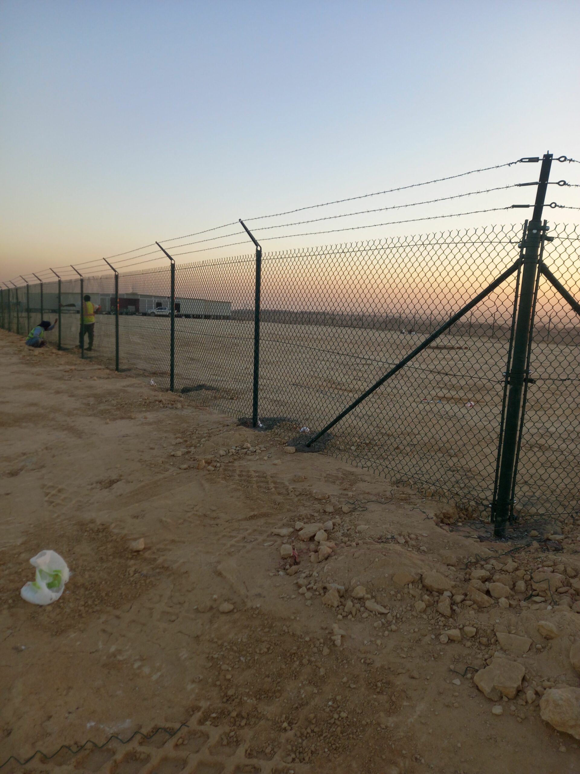 تركيب سيا ج الشبك الارضي والمواقع ٠٥٥٢١٩١٢٣٥