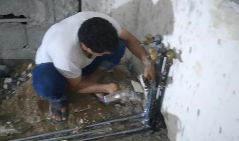 ابو علي معك ومتخصص بتمديد الغاز وكشف التسريبات