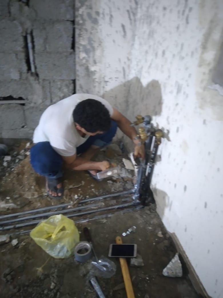 ابو علي معك ومتخصص بتمديد الغاز وكشف التسريبات