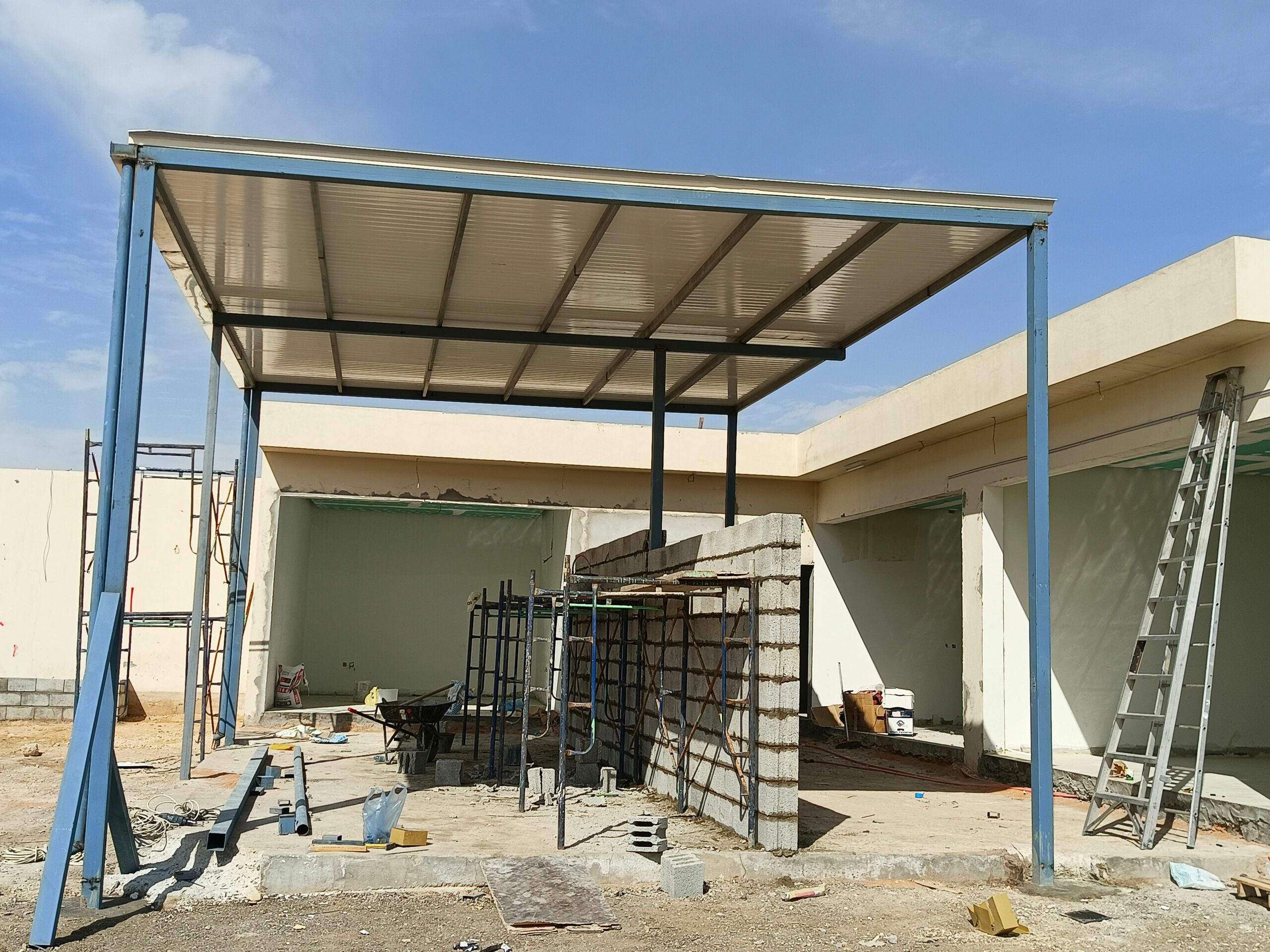 مضلات وسواتر وبرجولات وهناقر ومستودعات وجميع انواع الحداه للتواصل 0509941070