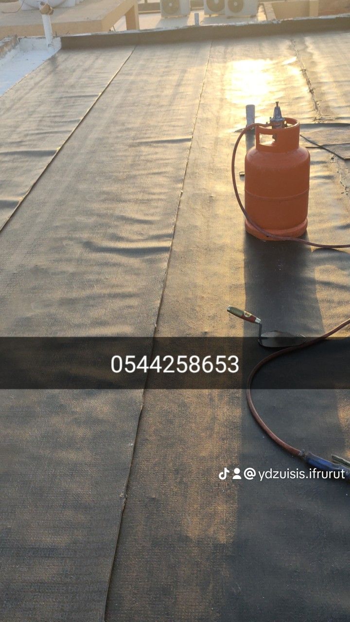 عزل اسطح وعزل خزانات