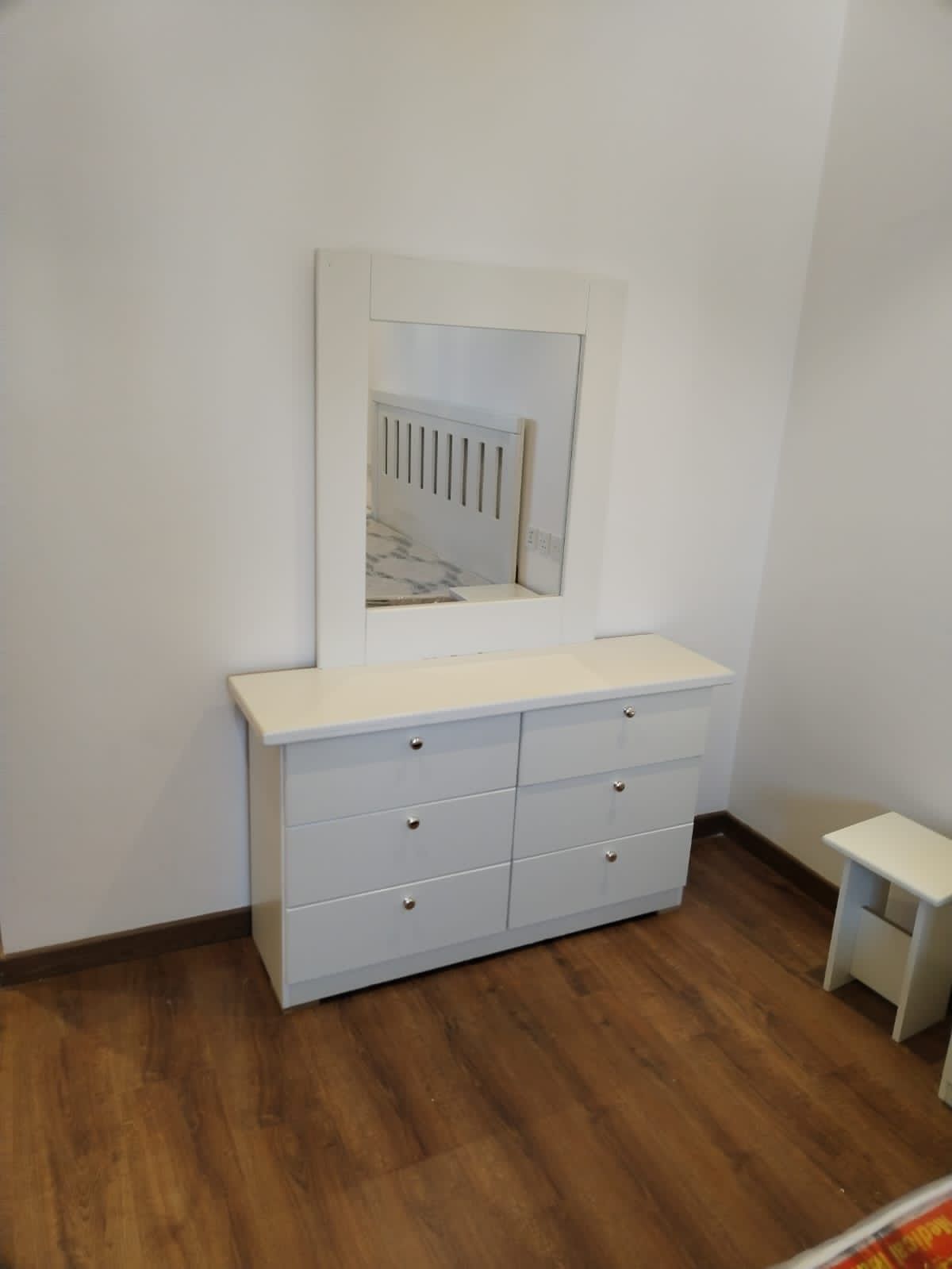 غرف نوم وطنية جاهزه جديدة كل الاشكال