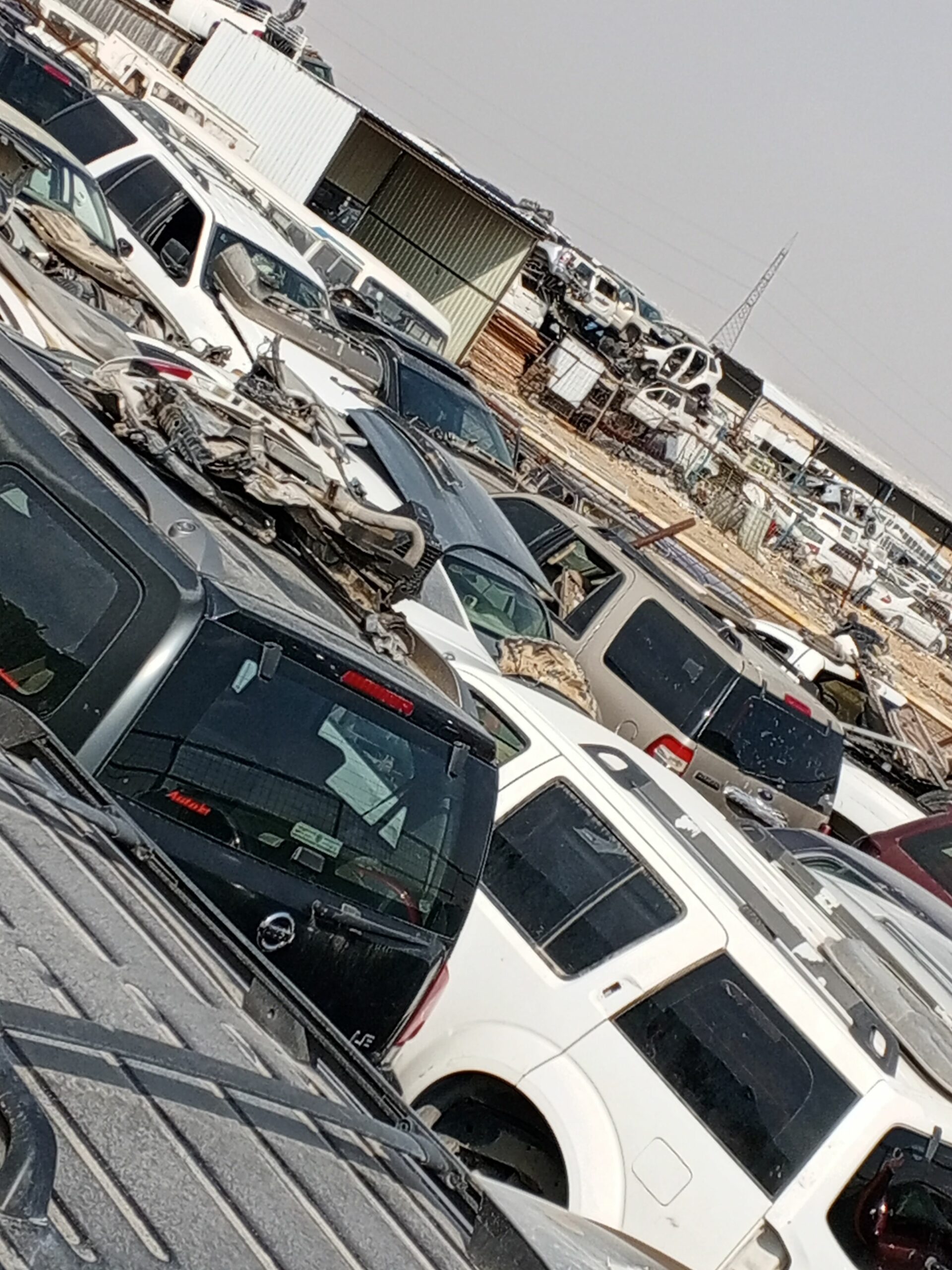 تشليح الحائر لبيع قطع غيار السيارات الارمادا بانوع