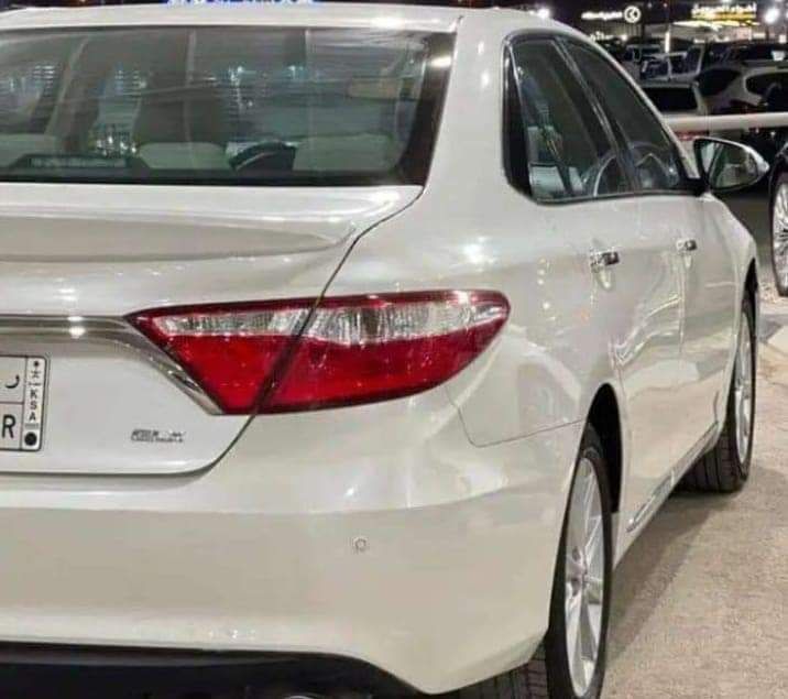 كامري2017 4سلندر اللون: أبيض ممشى:95 ألف