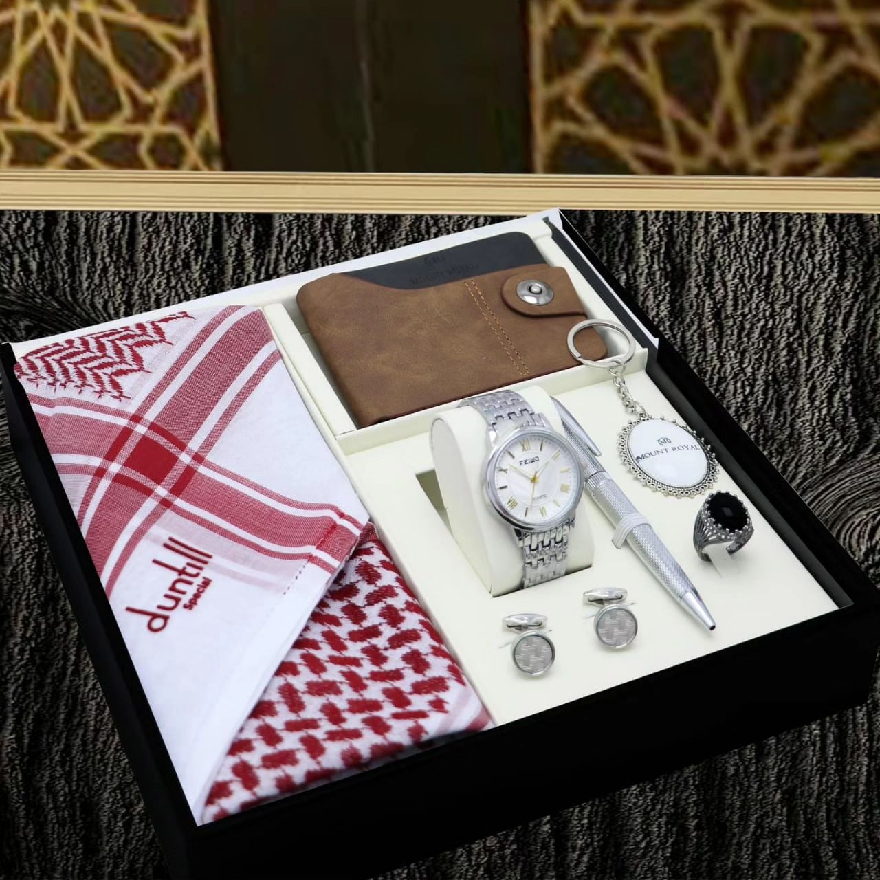 أطقم رجاليه من مونت رويال