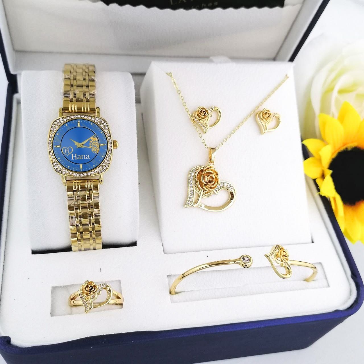 عرض خاص نقدم لكم اقواقوئ التصاميم الجديده للساعات