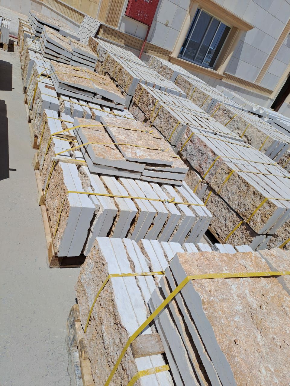 مؤسسة دارين الخير للزخارف