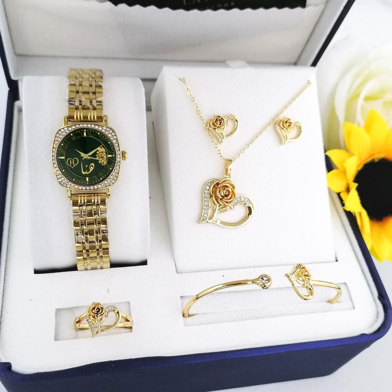 عرض خاص نقدم لكم اقواقوئ التصاميم الجديده للساعات