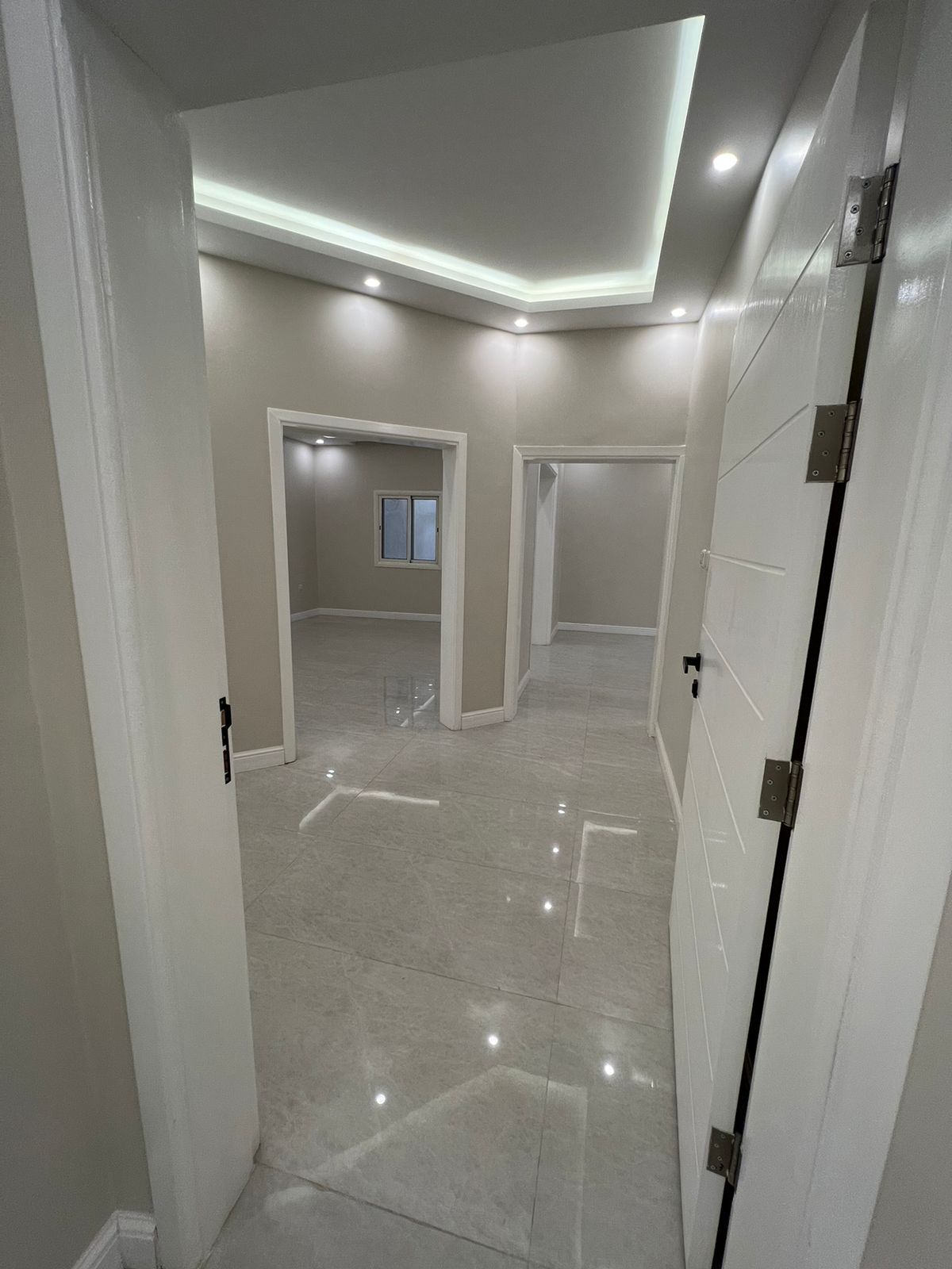 *فيلا دور فاخرة للايجار* *المدينه المنوره حي الران