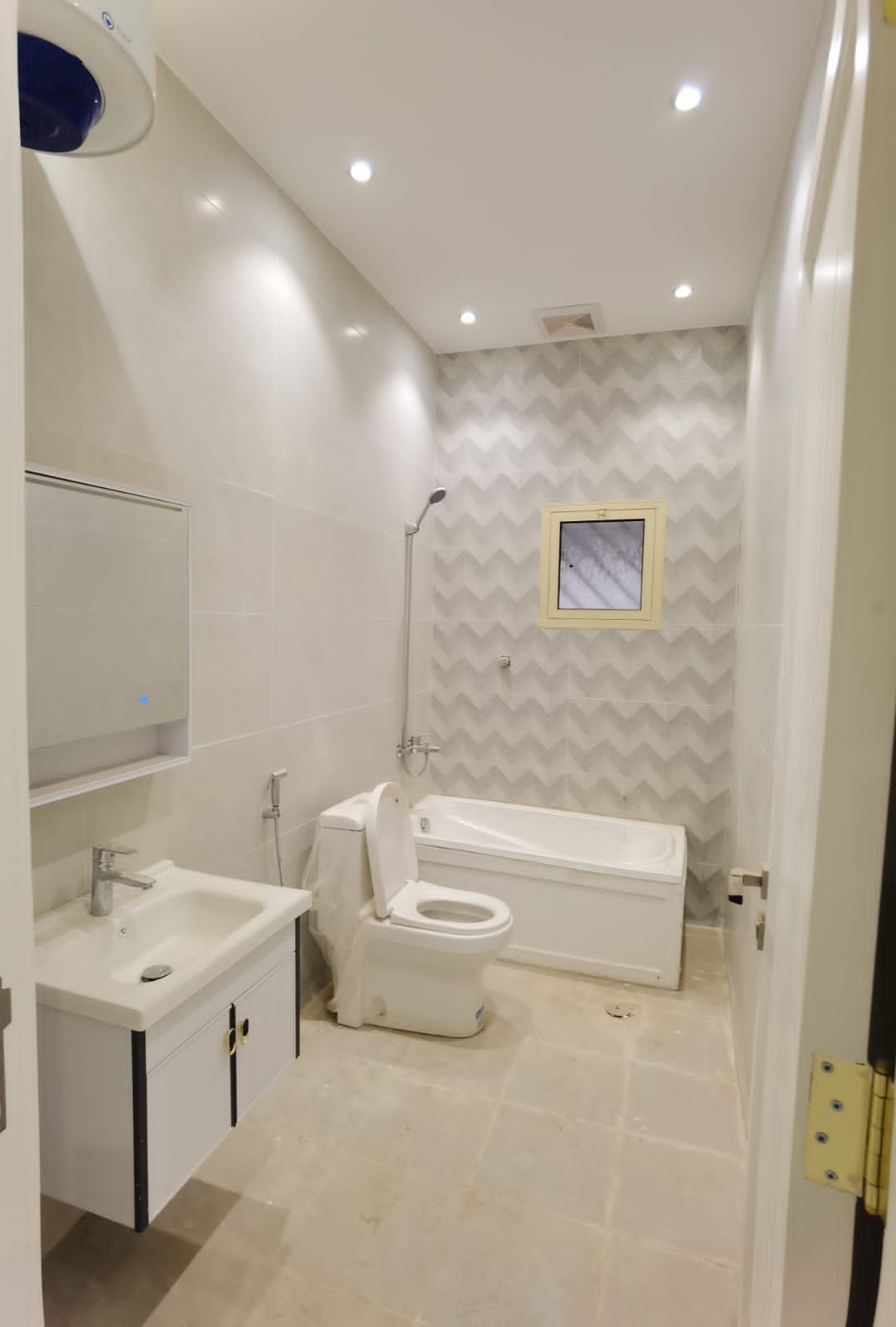 *فيلا فاخرة للايجار* *المدينه المنوره حي شوران