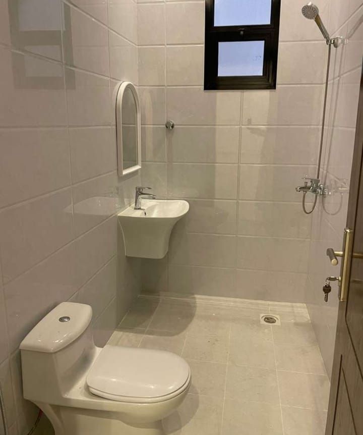 *شقه في فله* *في الرياض حي الرمال