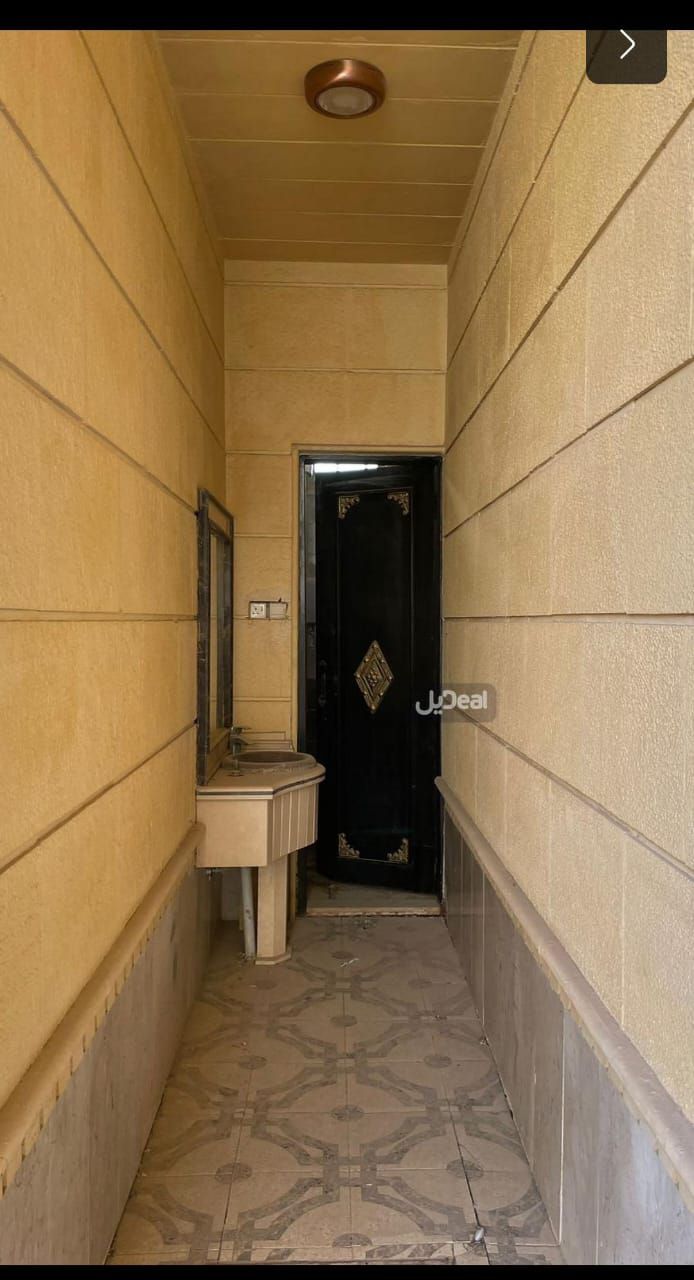 فيله للايجار في الرياض حي المونسيه