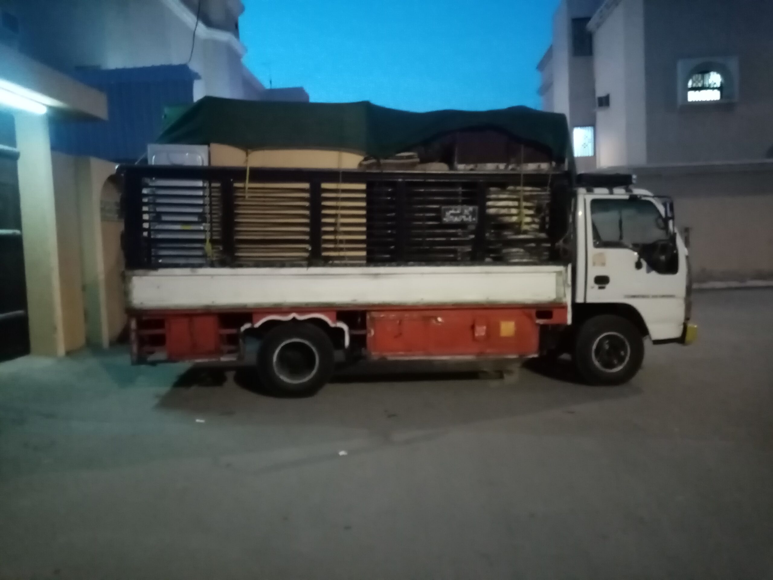 دينا مشاوير شرق الرياض فك وتركيب ونقل الاثاث