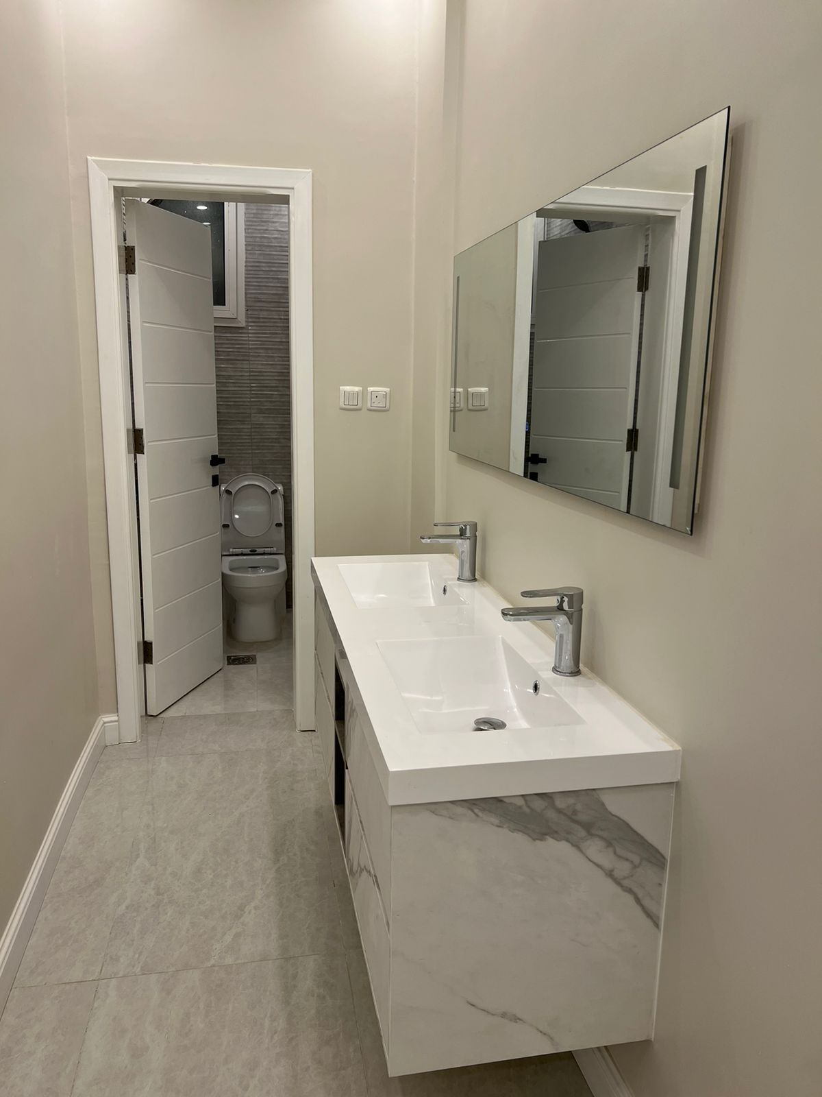 *فيلا دور فاخرة للايجار* *المدينه المنوره حي الران