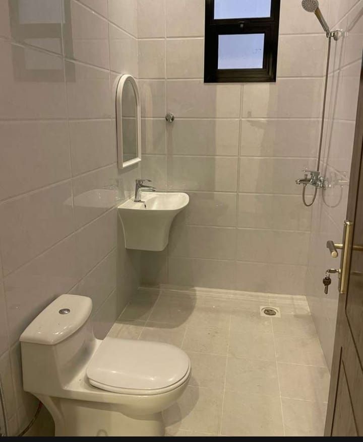 *شقه في فله* *في الرياض حي الرمال