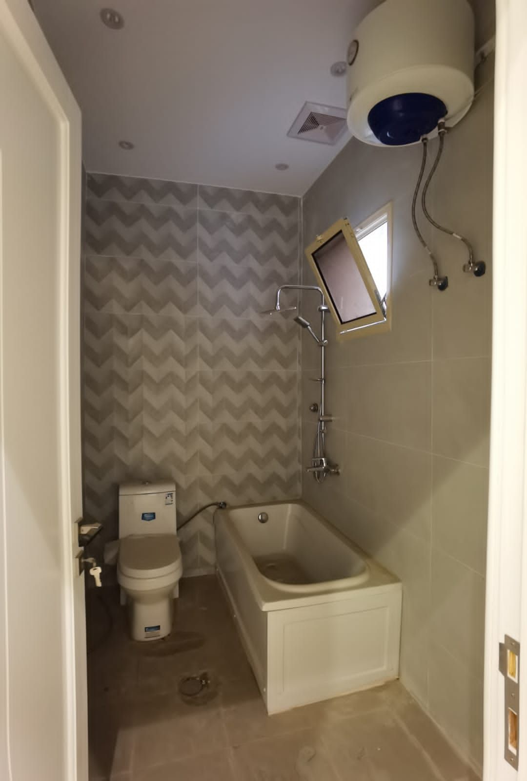 *فيلا فاخرة للايجار* *المدينه المنوره حي شوران