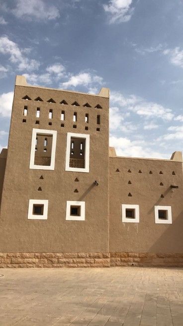 لجميع اعمال التراث الشعبي في انحا المملكه