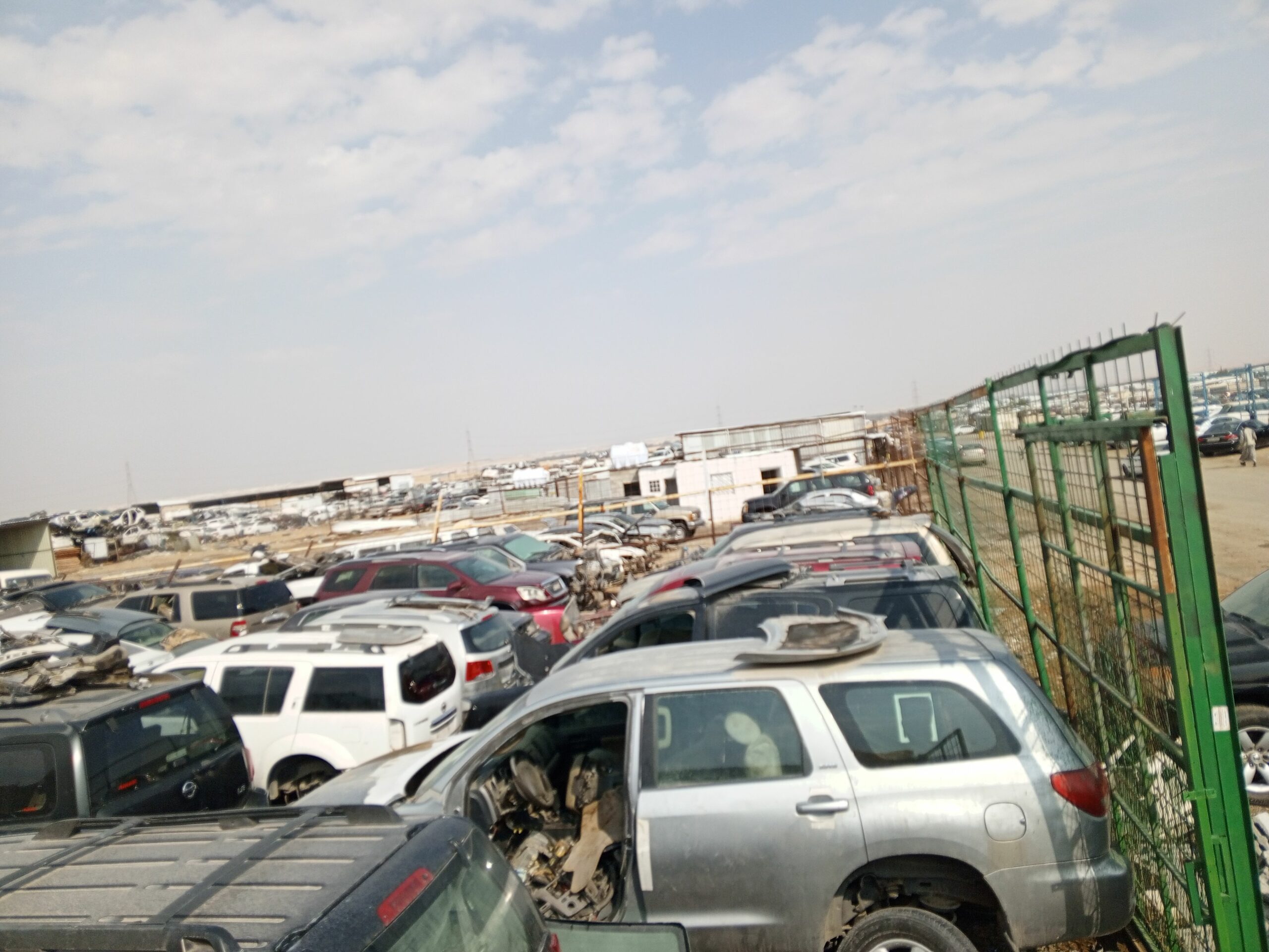 تشليح الحائر لبيع قطع غيار السيارات الارمادا بانوع